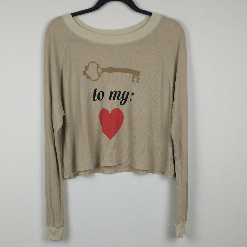 NEW WILDFOX Key To My Heart Perry Thermal Small Tan Graphic